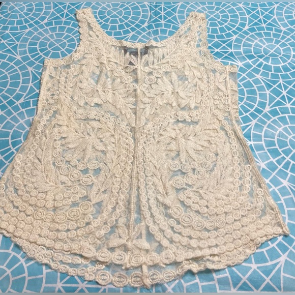 Cynthia Rowley off-white sheer tank detailed embroidery Scoop bottom - Picture 4 of 4
